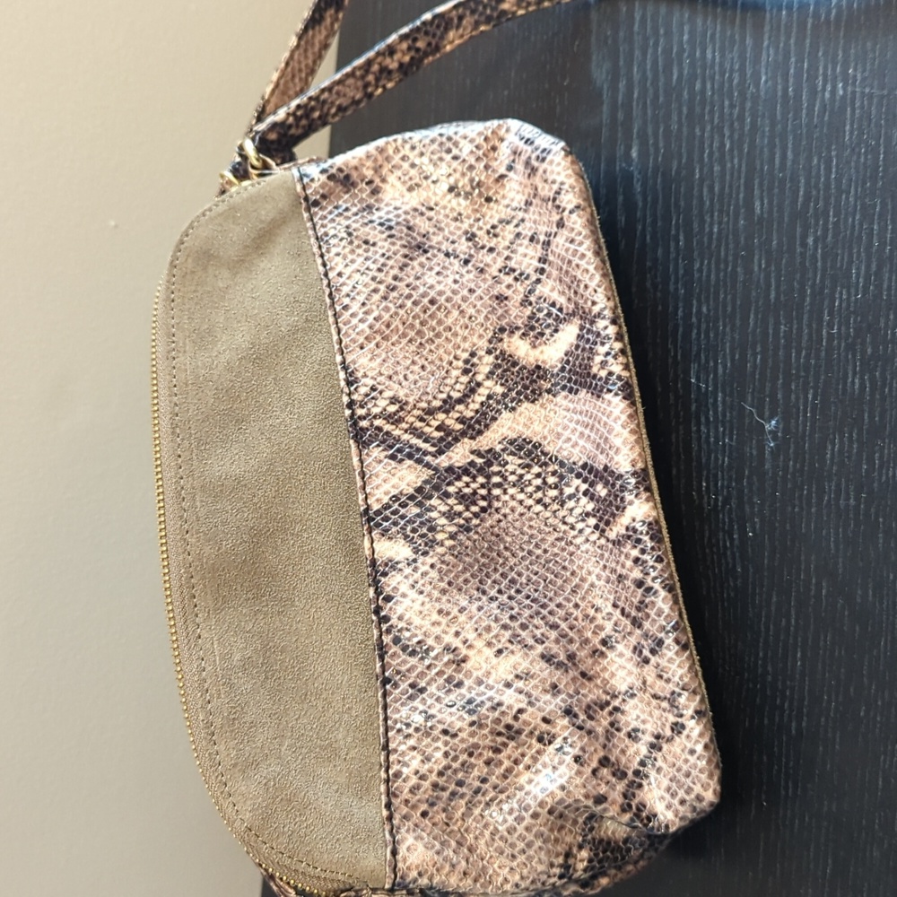 Shoulder bag